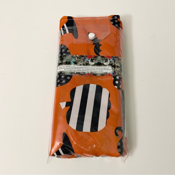 Curious By Cynthia Rowley Halloween Set of 6 Napkins - Picture 6 of 11